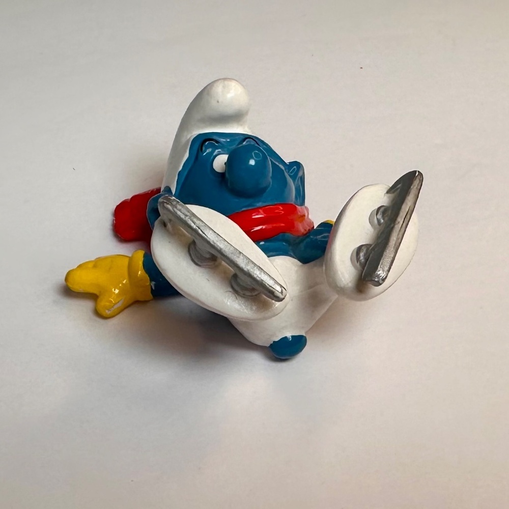 Vintage Smurf Ice Skater Figure ⛸️ | Bully Germany | Metal Skates | Classic Peyo